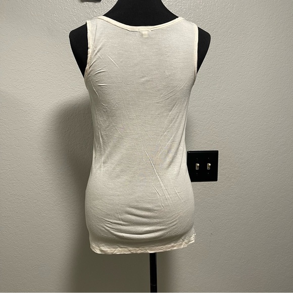 J.Crew Scoop Neck Off White Sleeveless Tee Size SMALL - Picture 4 of 6